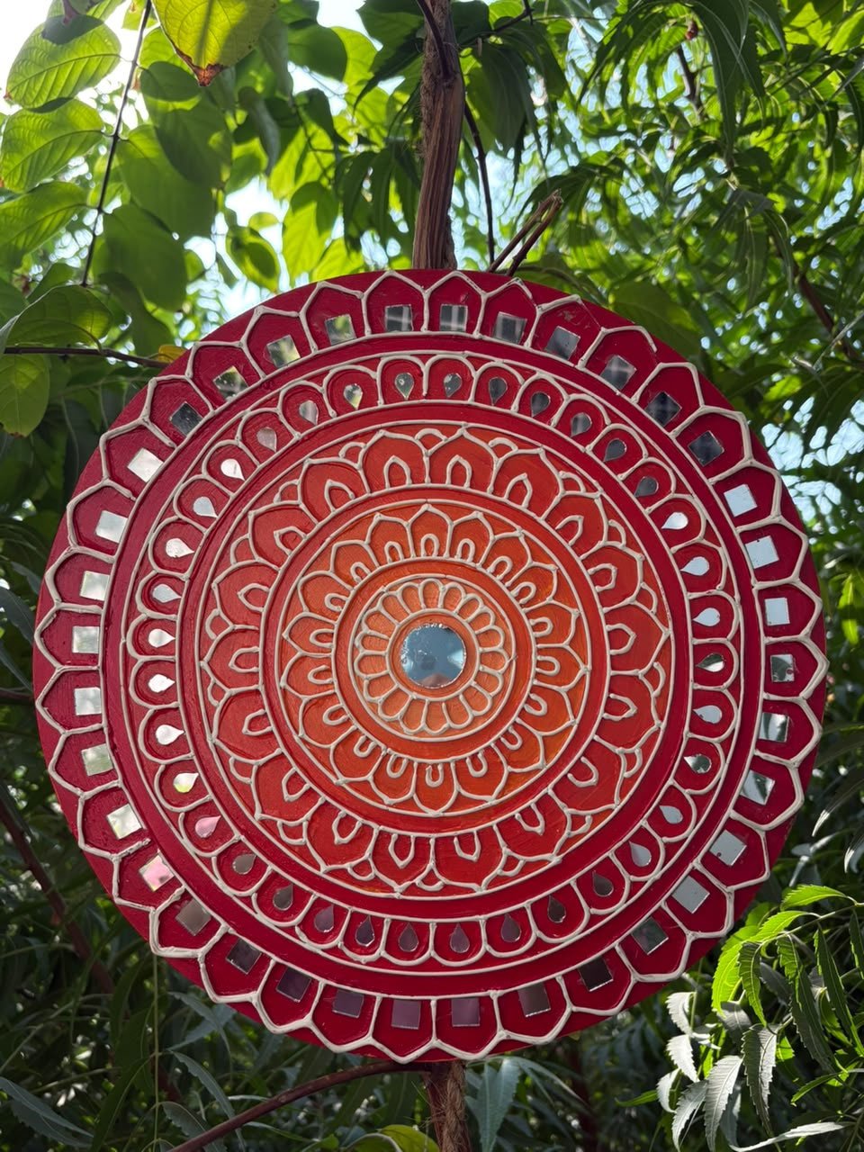 Round Lippan Art