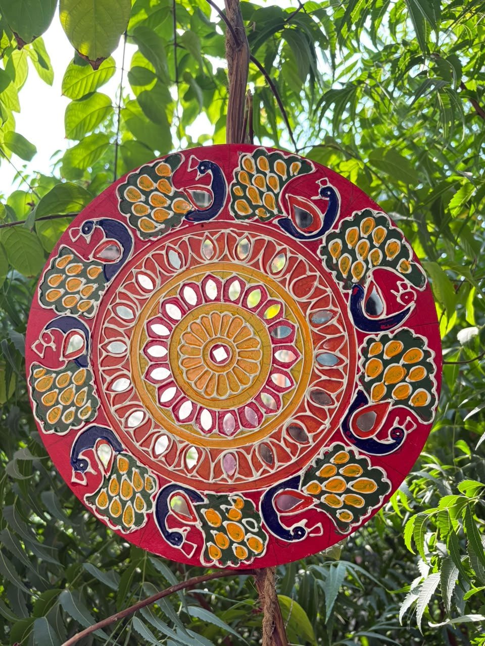 Round Lippan Art