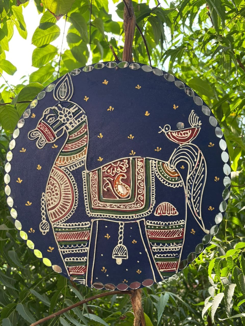 Round Lippan Art
