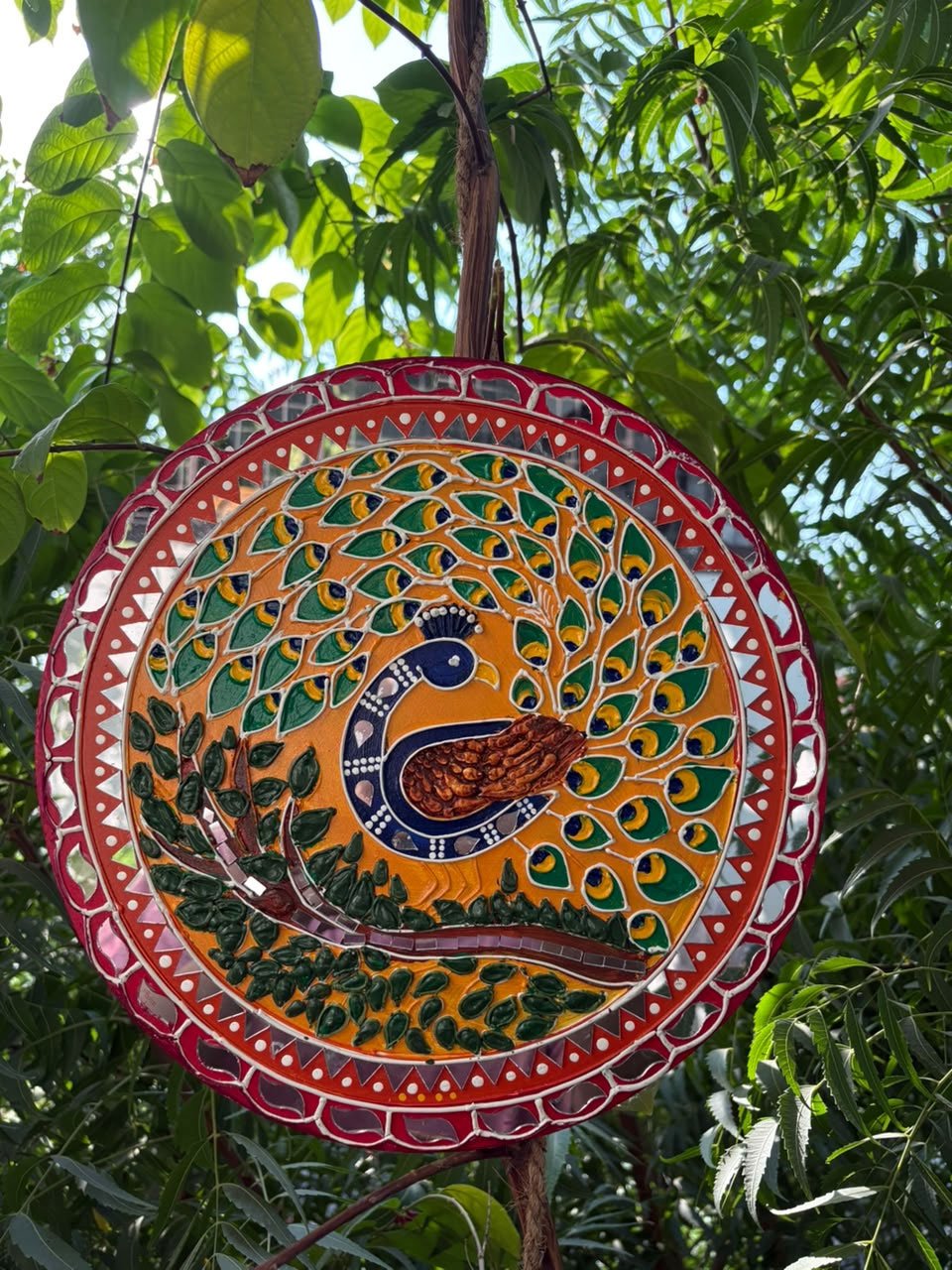 Round Lippan Art