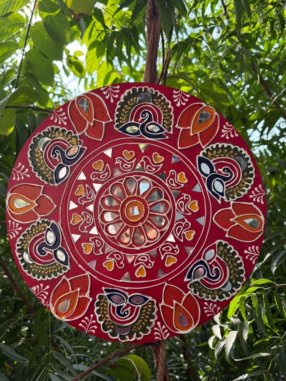 Round Lippan Art